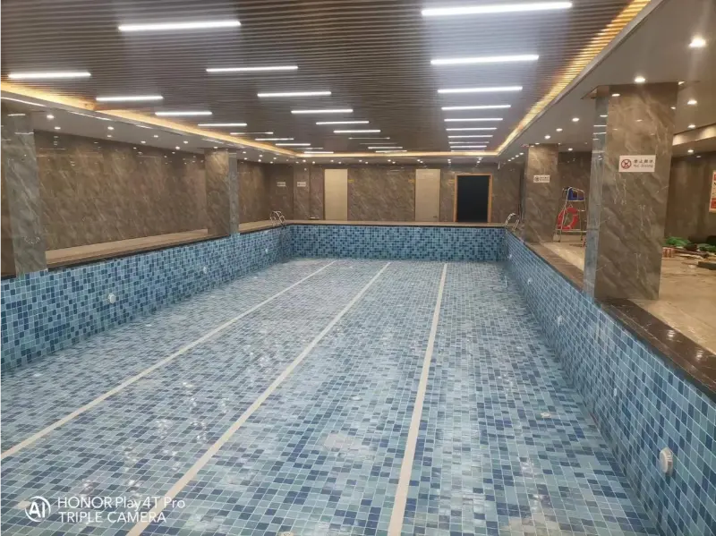 Pompa Panas Blueway Ningkatake Kenyamanan Kolam Renang Indoor ing Proyek Perumahan Yabowen No.1 Mansion